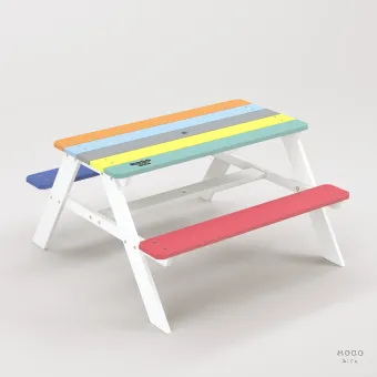 Panter Junıor, çocukların bahçede bir piknik masası, odasında ise yaratıcı bir çalışma ve etkinlik istasyonu olarak kullanabileceği çok yönlü bir tasarımdır