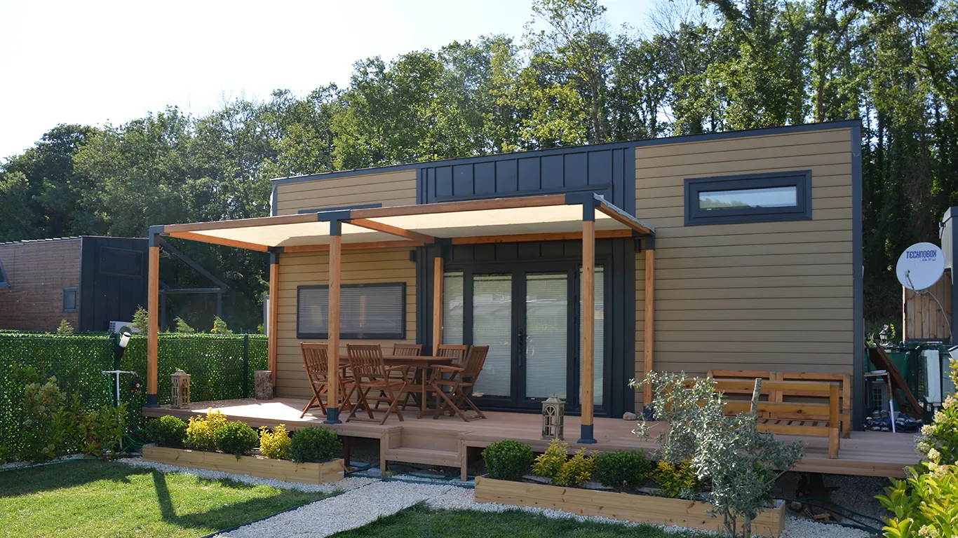 Bahçenize Şıklık ve Konfor Katan Pergola Sistemleri